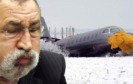 Vinovaţi, dar salvaţi: S-a încheiat ancheta în cazul avionului lui Ţiriac, eşuat pe Aeroportul Oradea